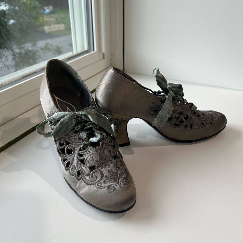 Baci Retro Inspired Embroidered Satin Lace-Up Heels in Metallic Gray 6.5